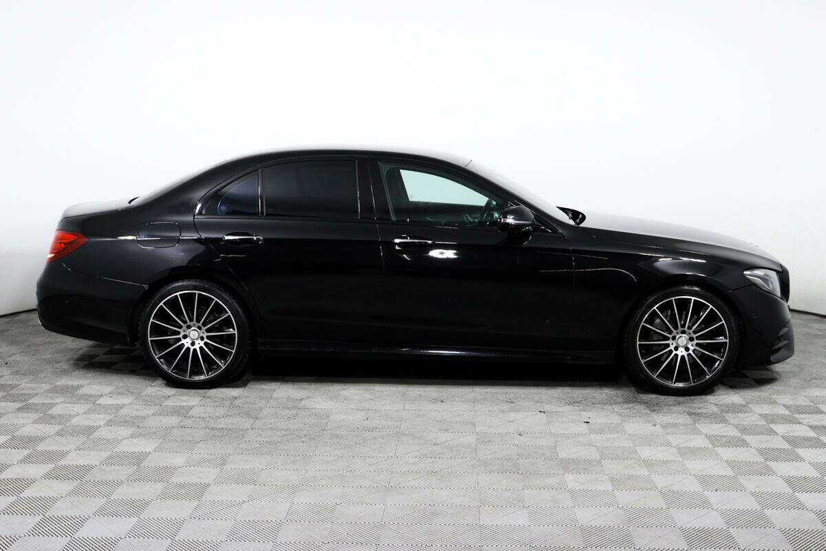 Mercedes-Benz E-Класс с пробегом — 2017 год. Фото: #3