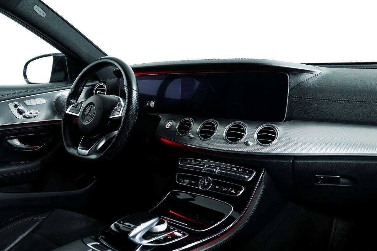 Mercedes-Benz E-Класс с пробегом — 2017 год. Фото: #8