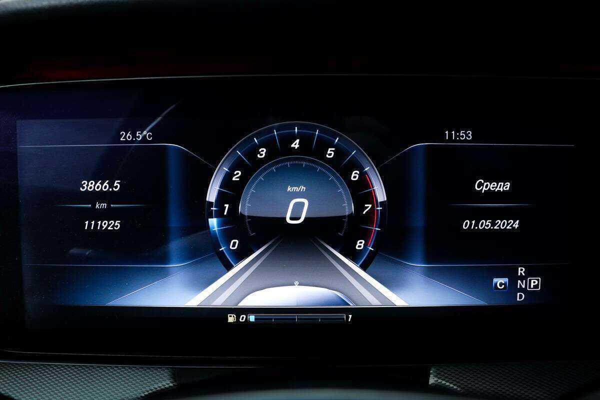 Mercedes-Benz E-Класс с пробегом — 2017 год. Фото: #9