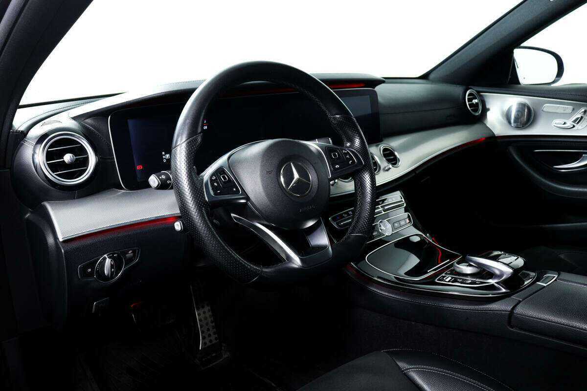 Mercedes-Benz E-Класс с пробегом — 2017 год. Фото: #12