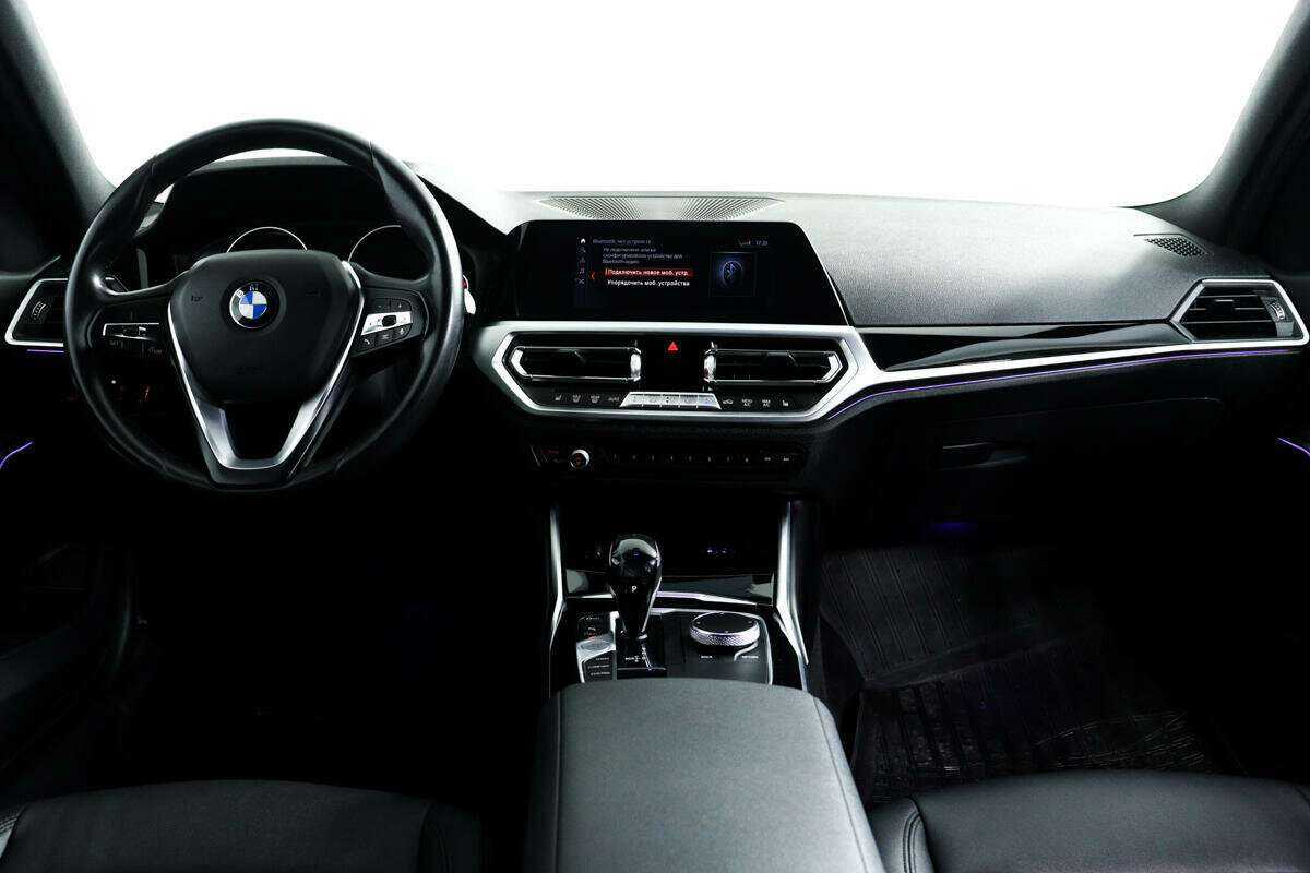 BMW 3 серии с пробегом — 2019 год. Фото: #10