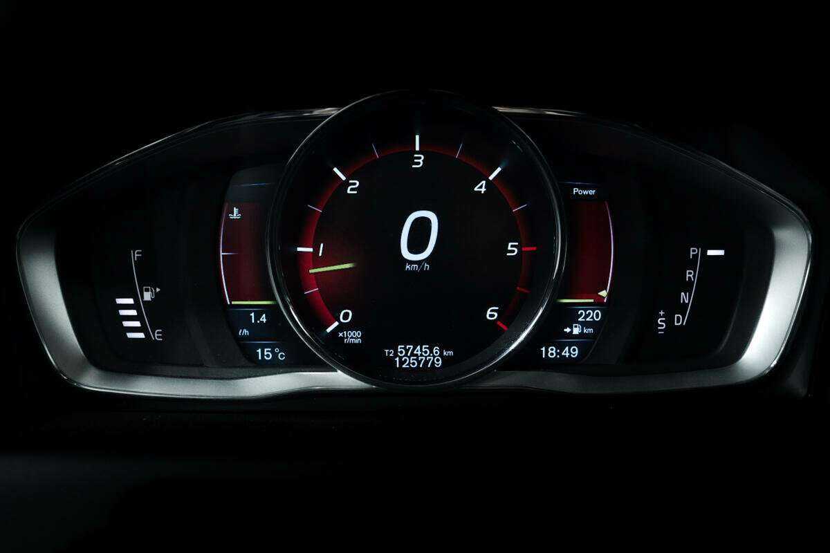 Volvo XC60 с пробегом — 2013 год. Фото: #9