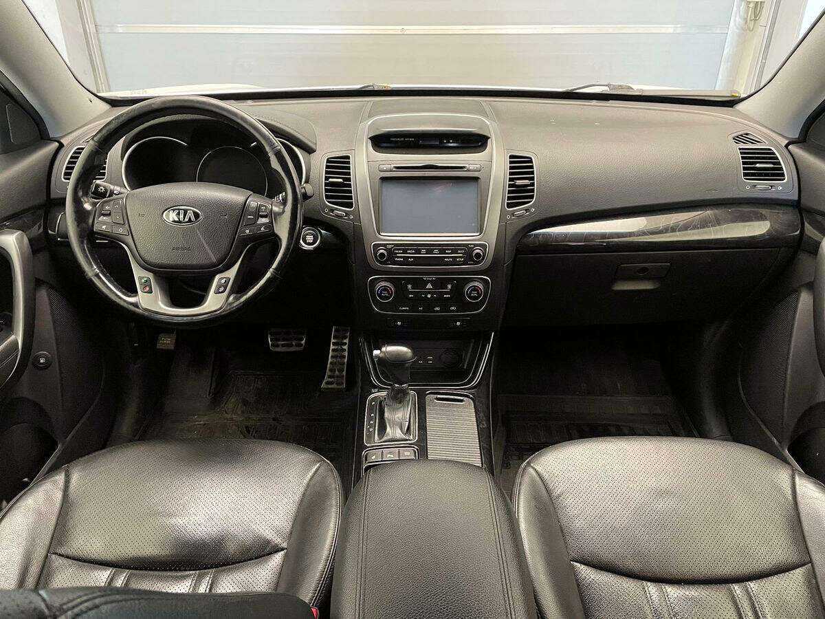 Kia Sorento с пробегом — 2015 год. Фото: #7
