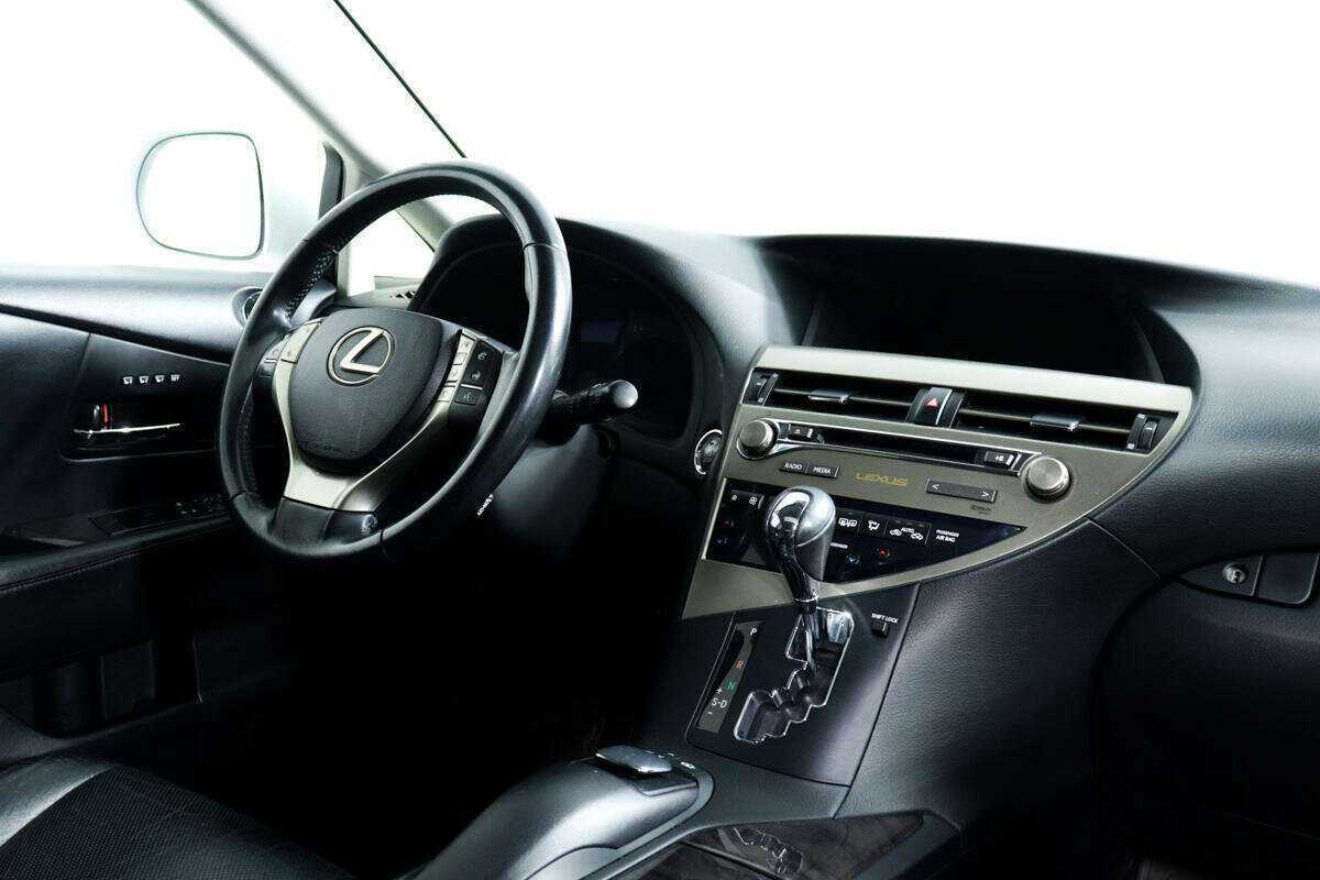 Lexus RX с пробегом — 2012 год. Фото: #8