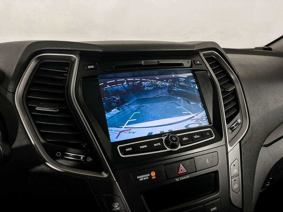 Hyundai Santa Fe с пробегом — 2017 год. Фото: #13