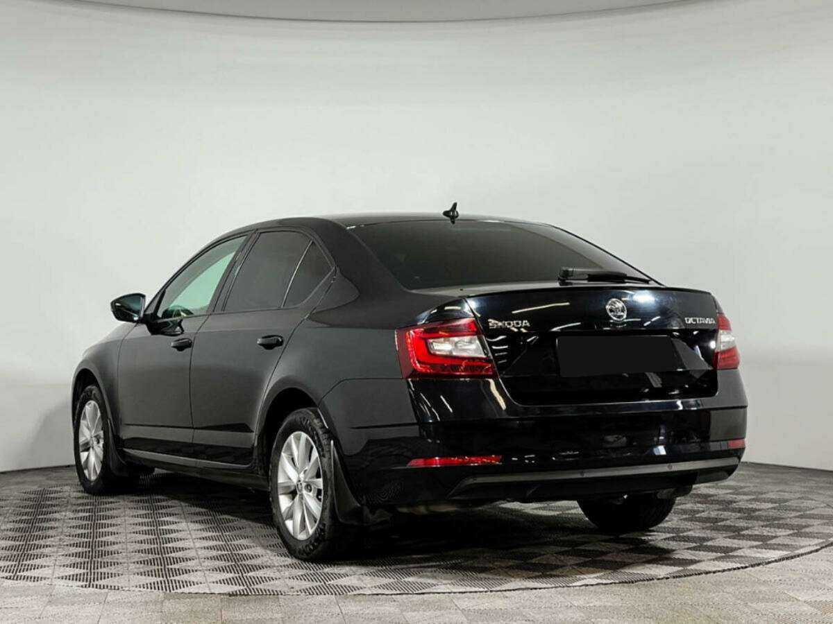 Skoda Octavia с пробегом — 2018 год. Фото: #6
