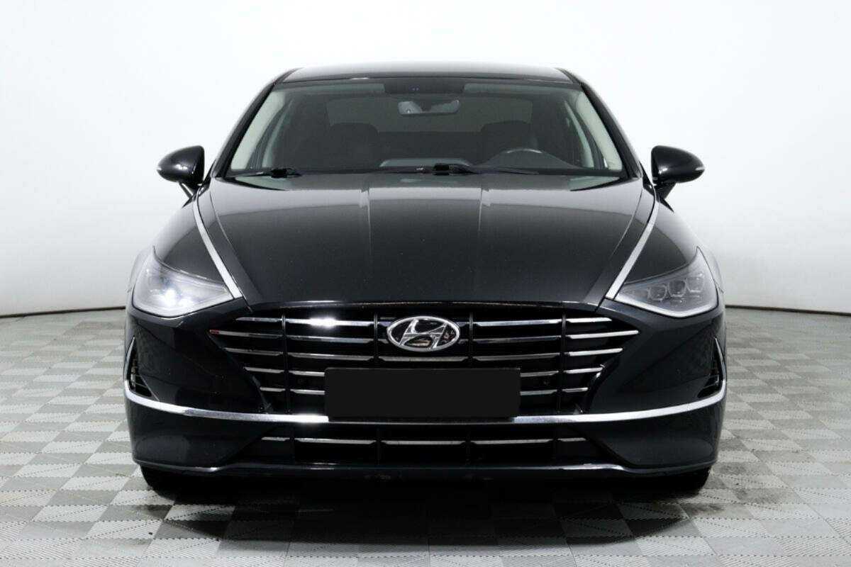 Hyundai Sonata с пробегом — 2021 год. Фото: #1