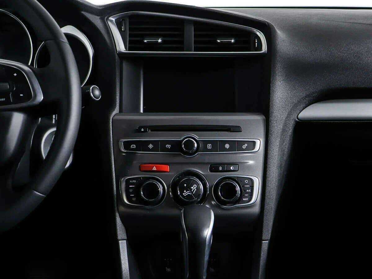 Citroen C4 с пробегом — 2016 год. Фото: #9