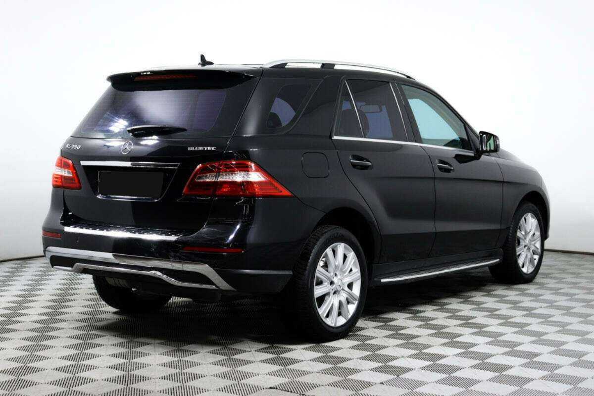 Mercedes-Benz M-Класс с пробегом — 2014 год. Фото: #4