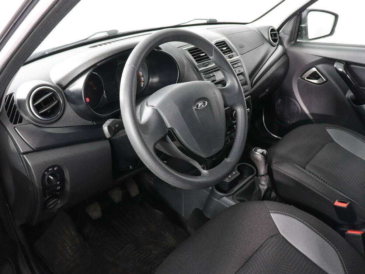 Lada (ВАЗ) Granta с пробегом — 2023 год. Фото: #8