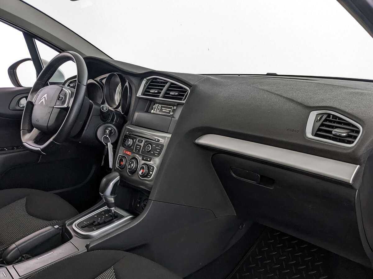 Citroen C4 с пробегом — 2016 год. Фото: #10