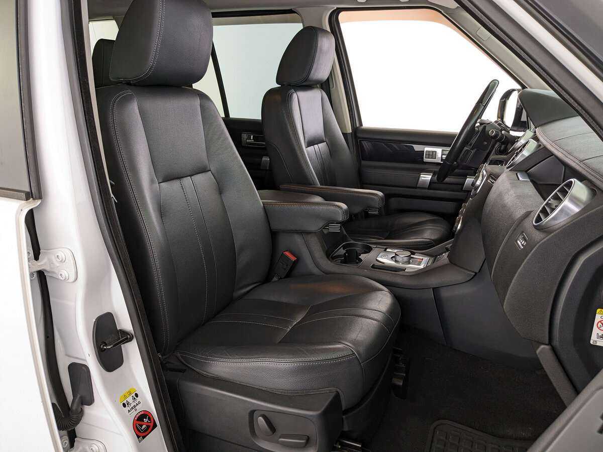 Land Rover Discovery с пробегом — 2015 год. Фото: #15