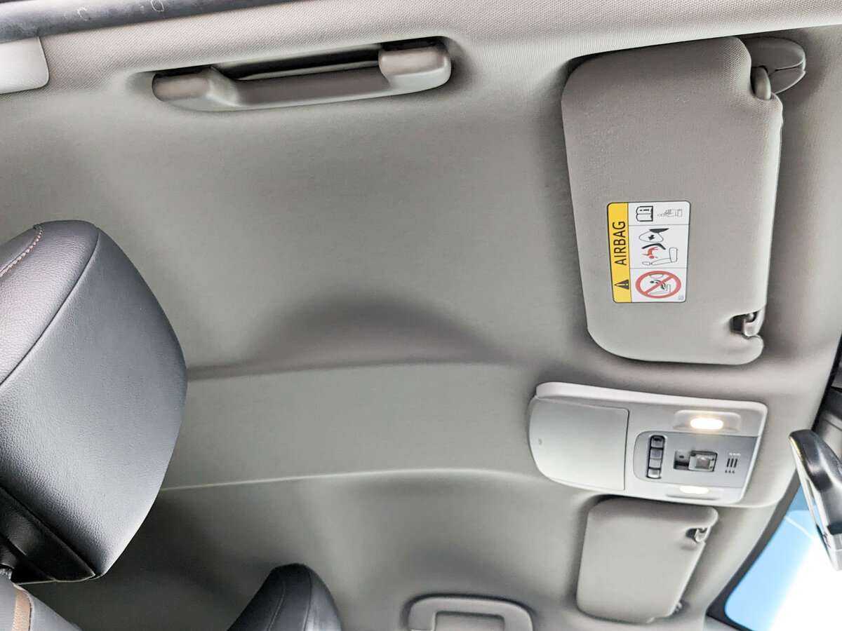 Toyota Camry с пробегом — 2019 год. Фото: #22