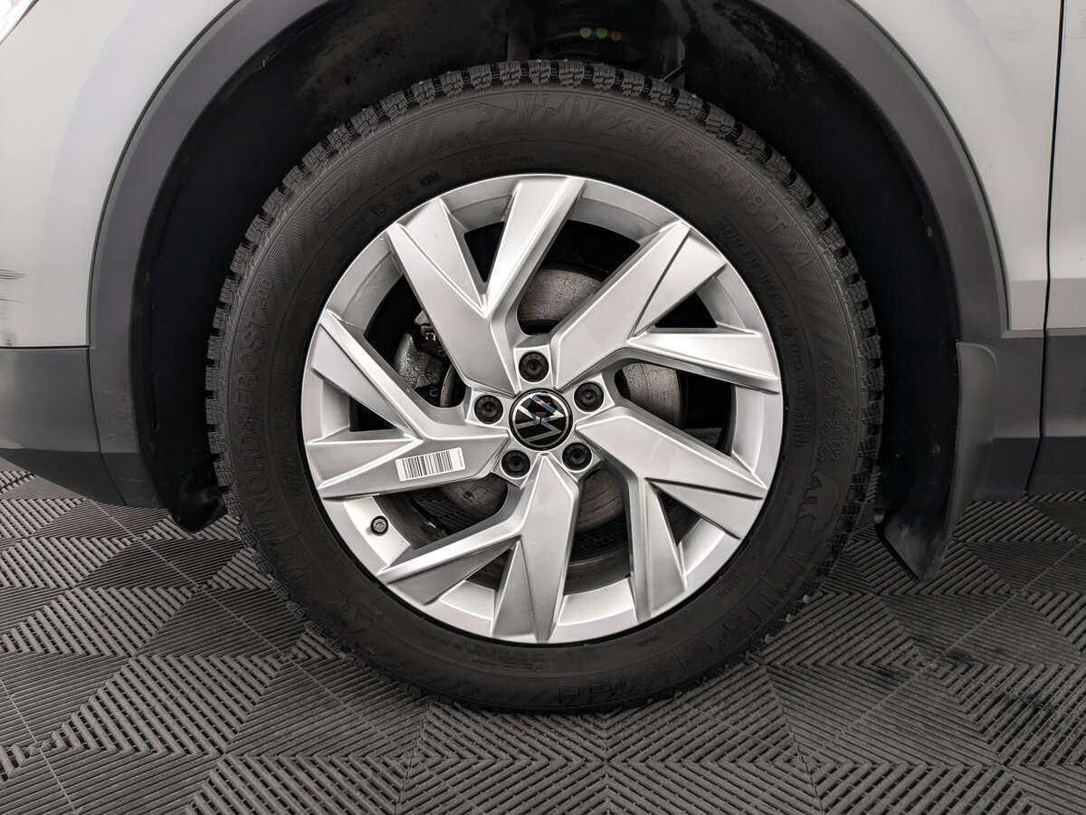 Volkswagen Tiguan с пробегом — 2021 год. Фото: #11