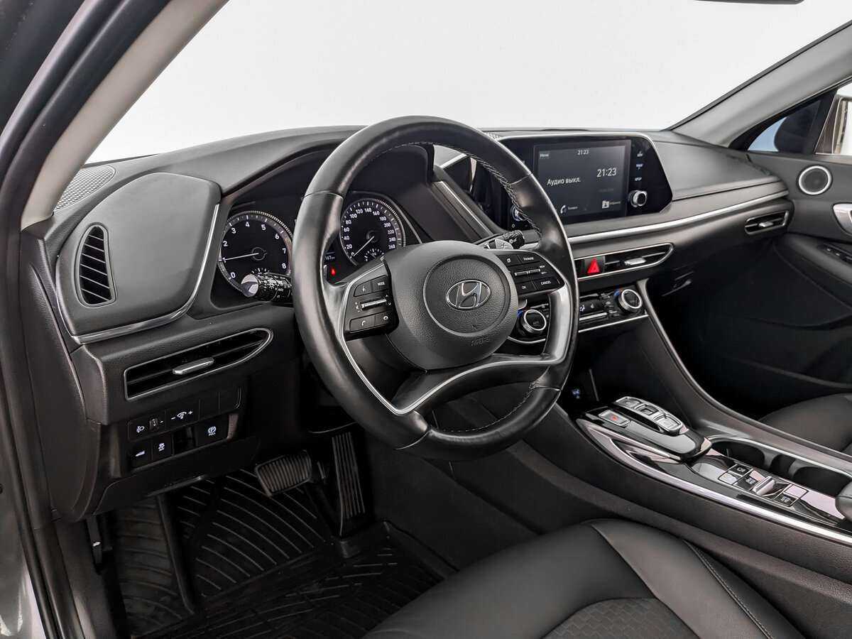 Hyundai Sonata с пробегом — 2021 год. Фото: #13