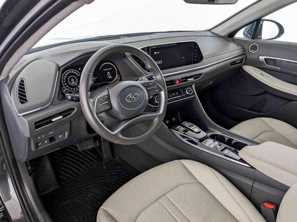 Hyundai Sonata с пробегом — 2022 год. Фото: #12