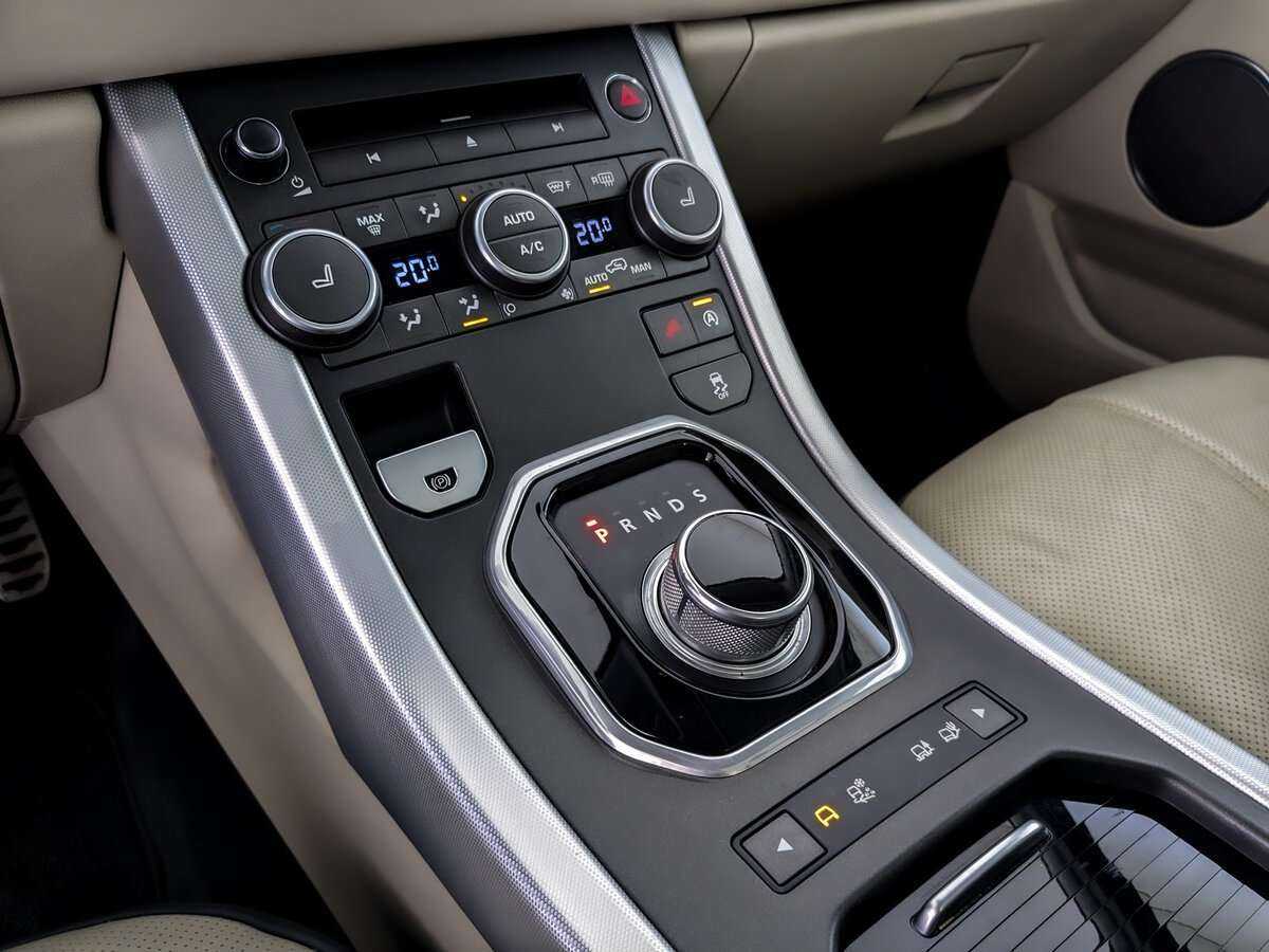 Land Rover Range Rover Evoque с пробегом — 2015 год. Фото: #26