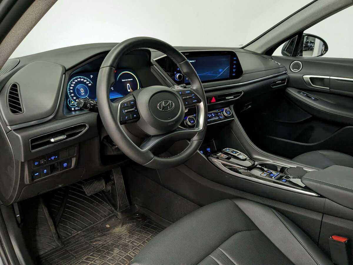 Hyundai Sonata с пробегом — 2022 год. Фото: #18