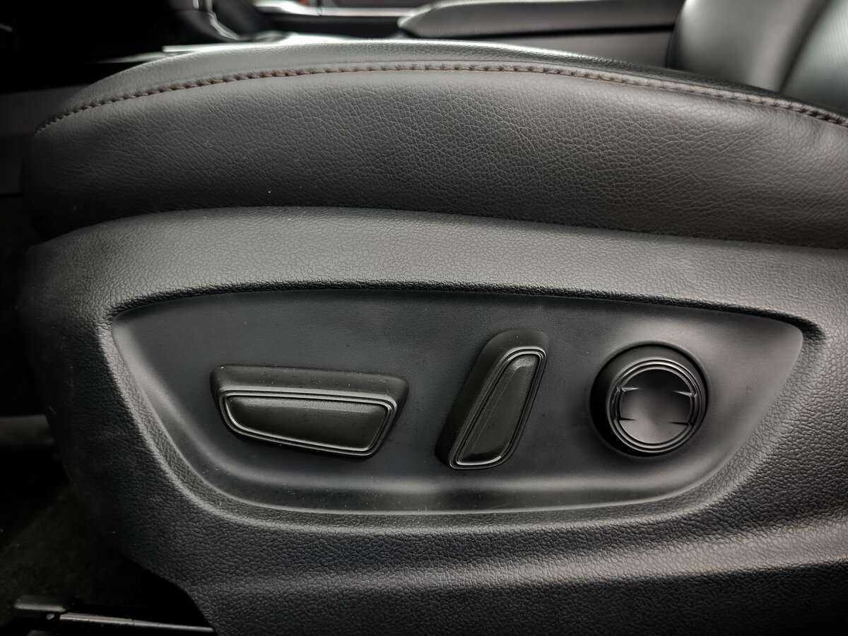 Toyota Camry с пробегом — 2020 год. Фото: #20