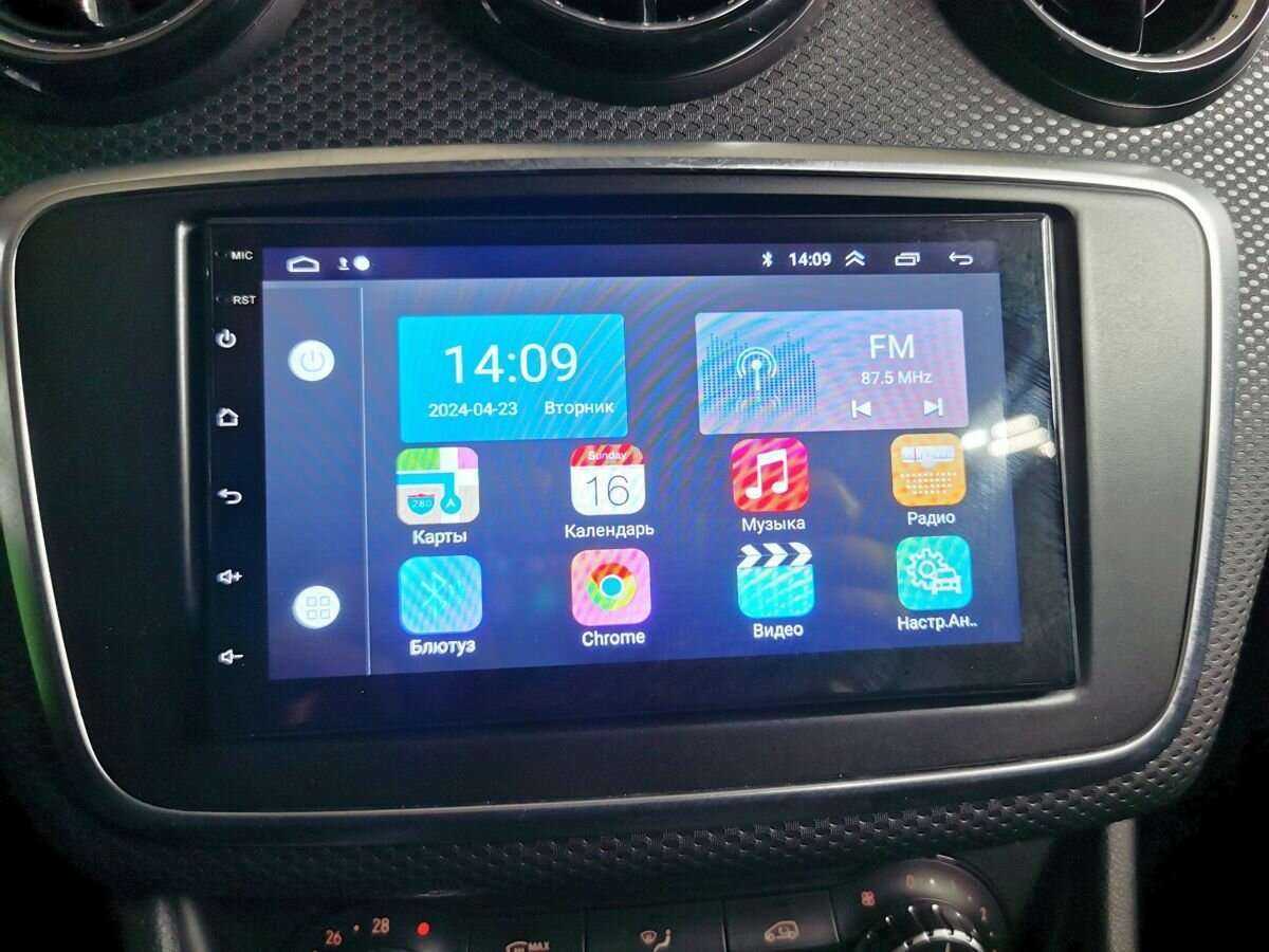 Mercedes-Benz A-Класс с пробегом — 2014 год. Фото: #14