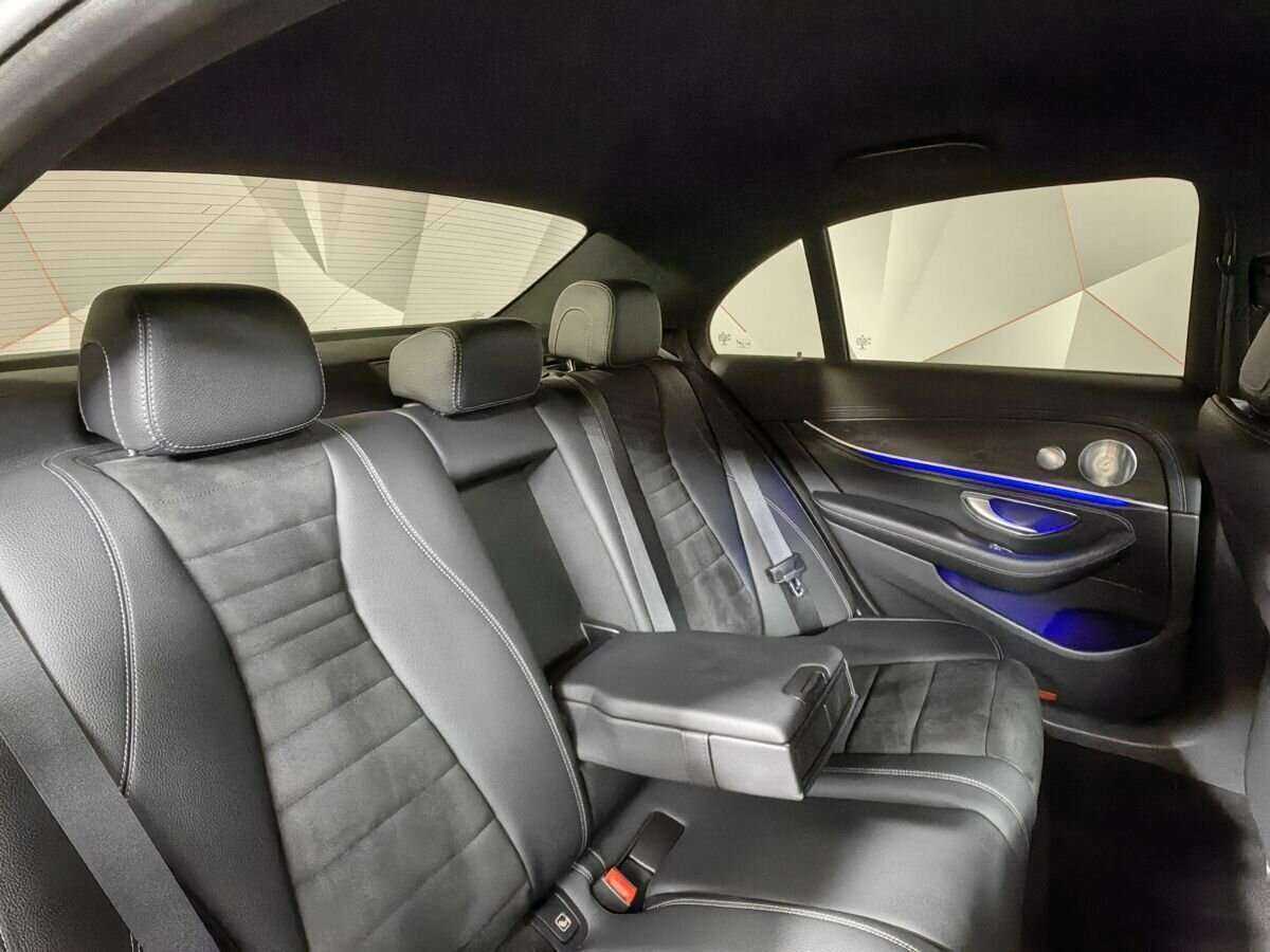 Mercedes-Benz E-Класс с пробегом — 2017 год. Фото: #12