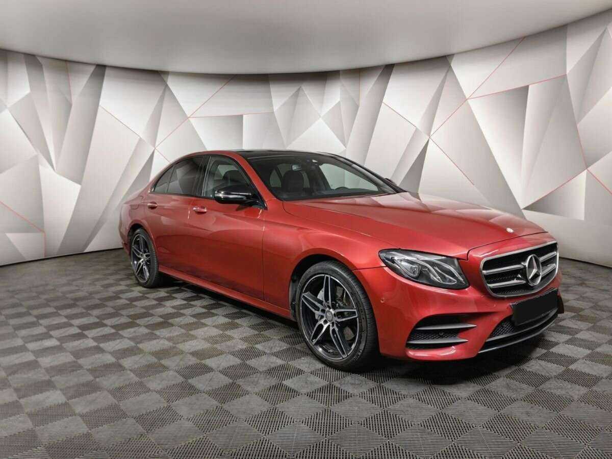 Mercedes-Benz E-Класс с пробегом — 2016 год. Фото: #2