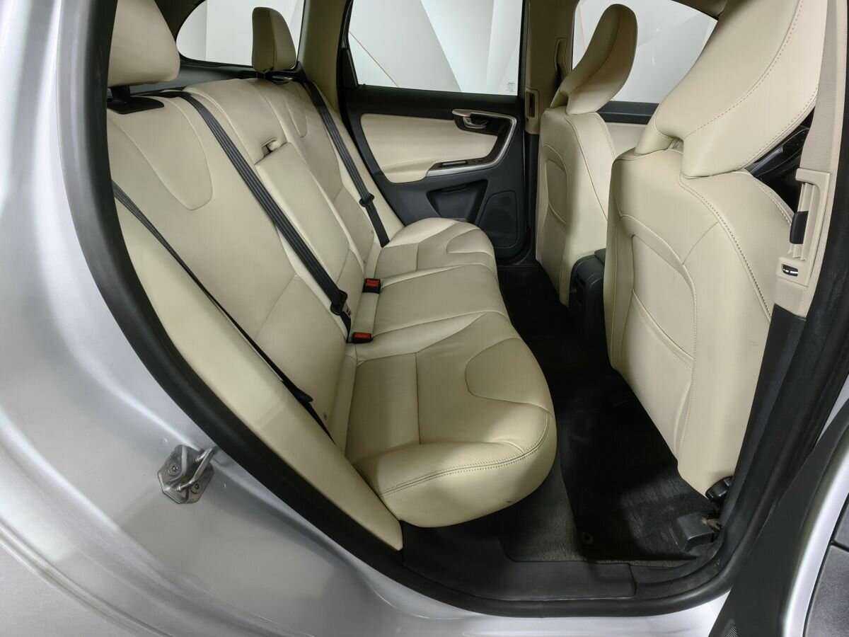 Volvo XC60 с пробегом — 2014 год. Фото: #11