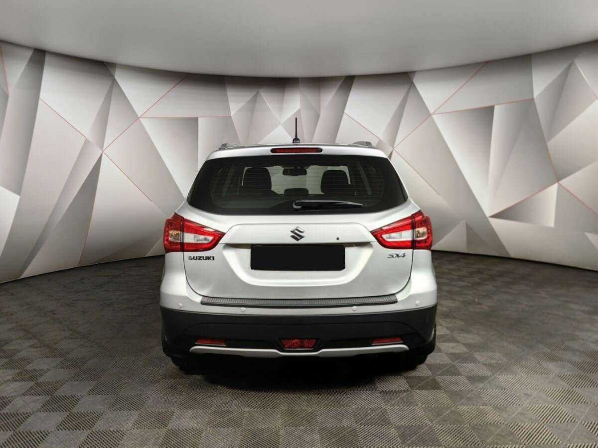 Suzuki SX4 с пробегом — 2021 год. Фото: #7