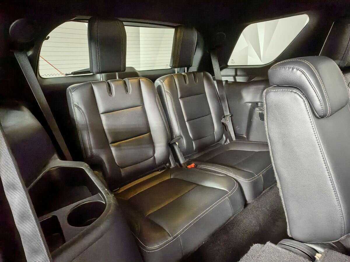 Ford Explorer с пробегом — 2017 год. Фото: #14