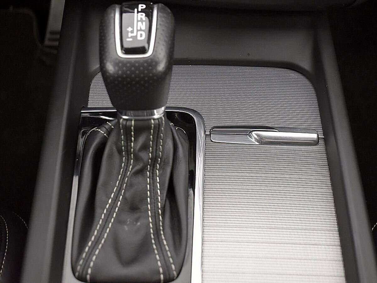 Volvo XC60 с пробегом — 2018 год. Фото: #16