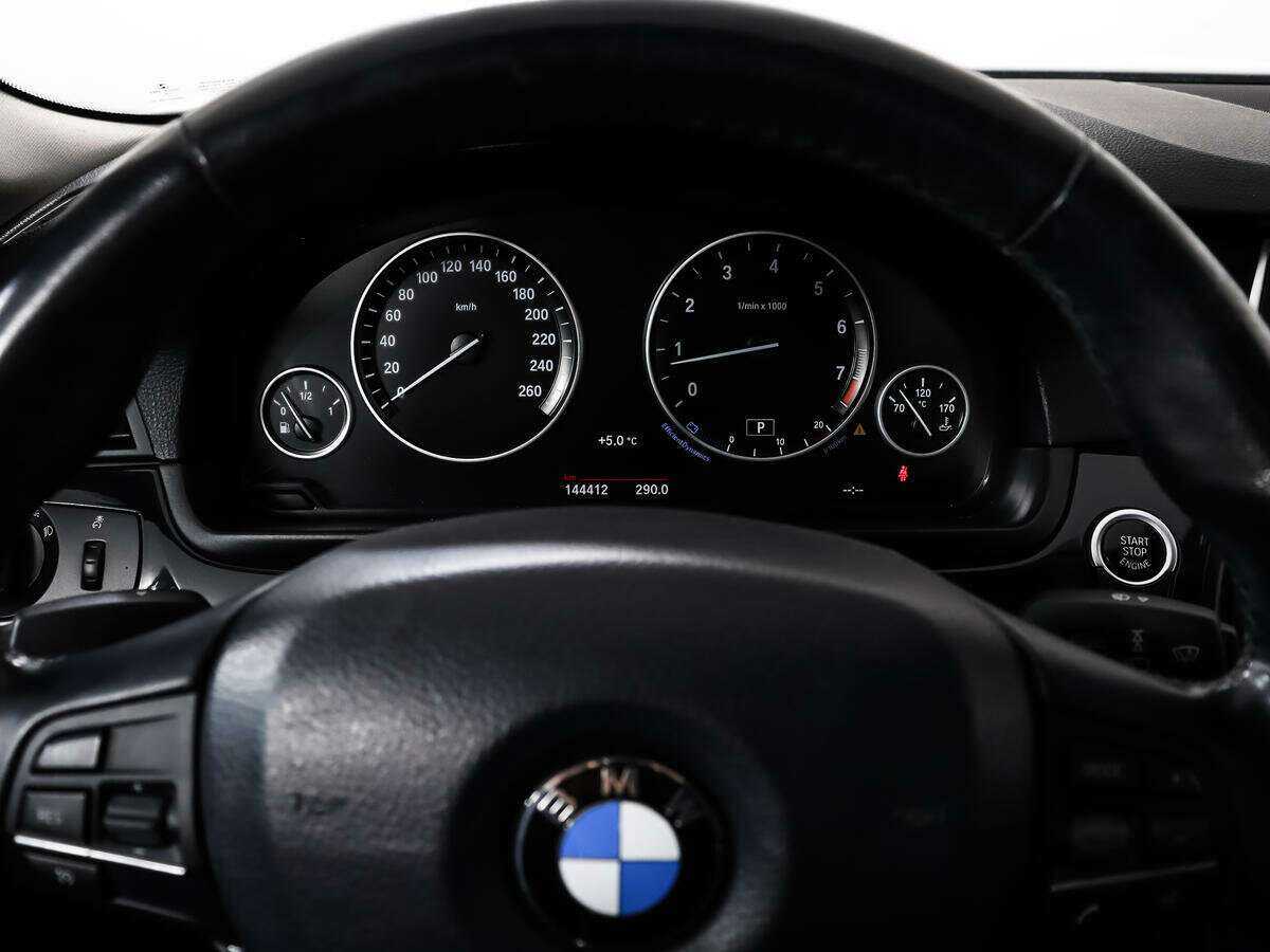 BMW 5 серии с пробегом — 2015 год. Фото: #16