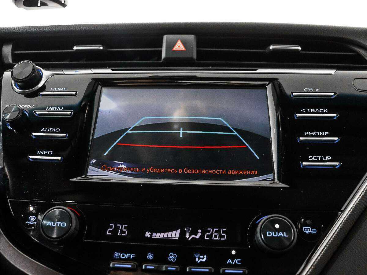 Toyota Camry с пробегом — 2020 год. Фото: #12