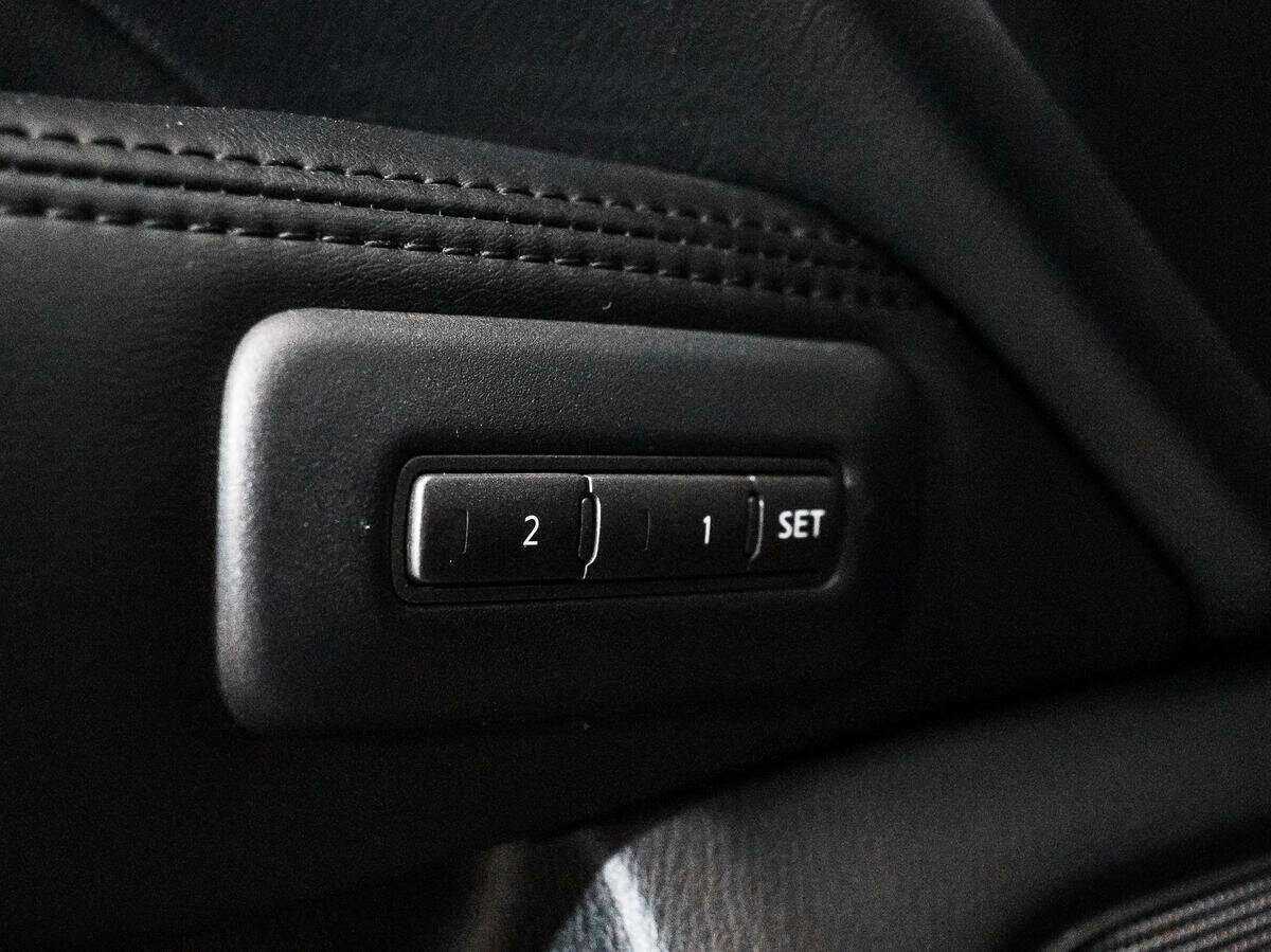 Infiniti JX с пробегом — 2013 год. Фото: #9