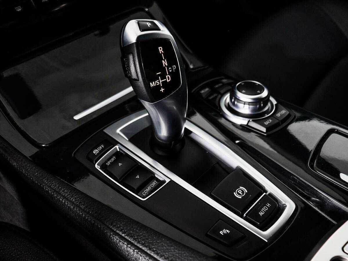 BMW 5 серии с пробегом — 2013 год. Фото: #8