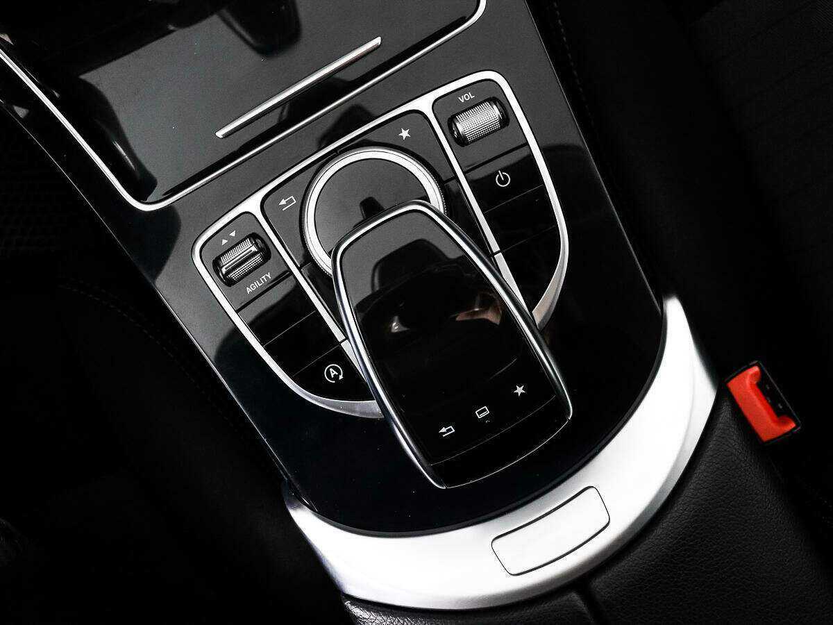 Mercedes-Benz C-Класс с пробегом — 2015 год. Фото: #9