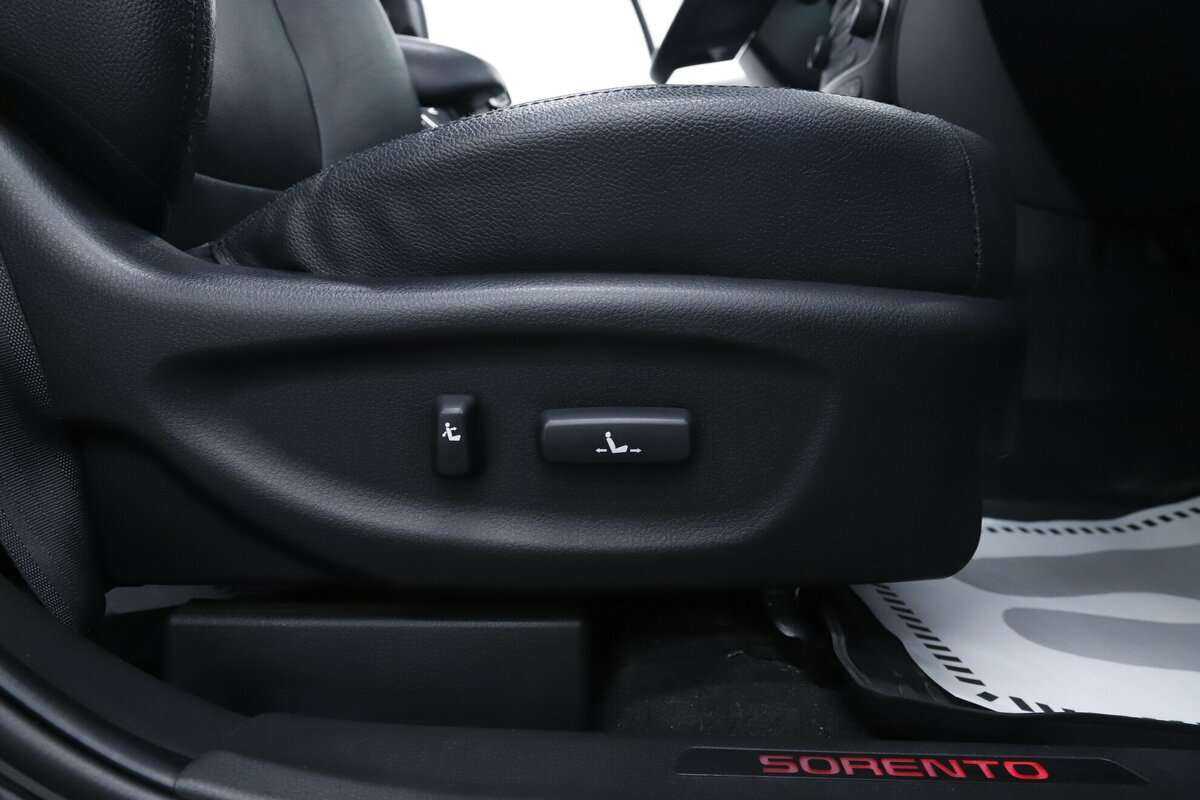Kia Sorento с пробегом — 2016 год. Фото: #23
