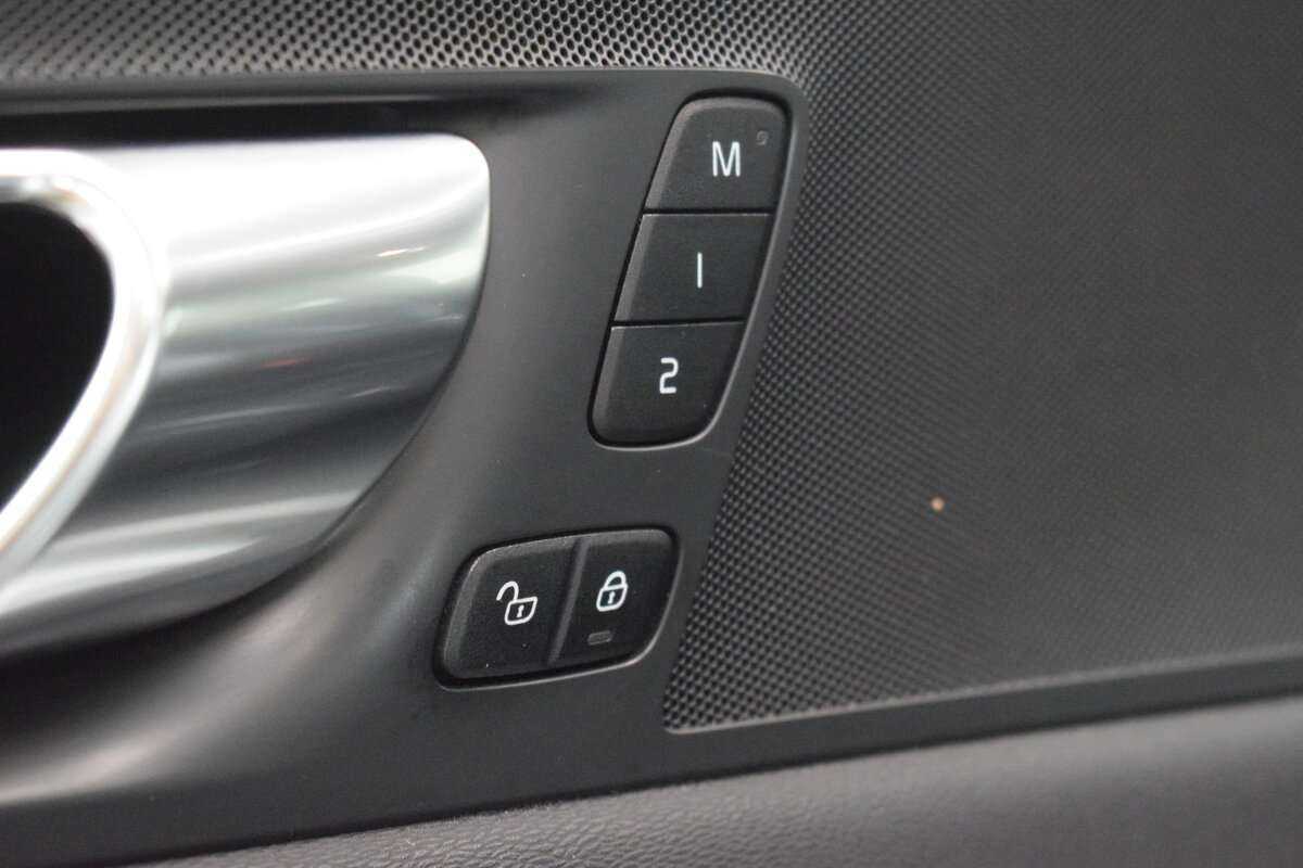 Volvo XC60 с пробегом — 2020 год. Фото: #9