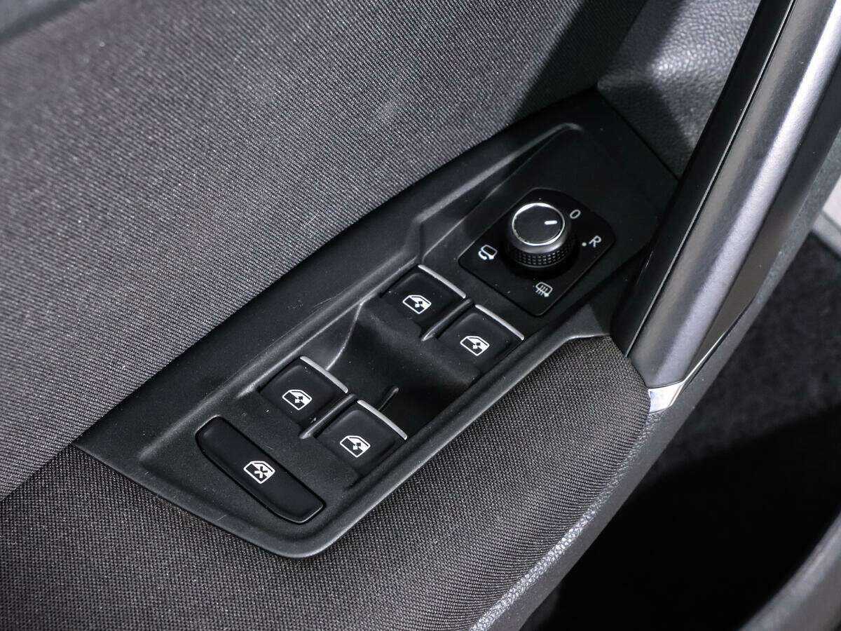 Volkswagen Tiguan с пробегом — 2018 год. Фото: #17