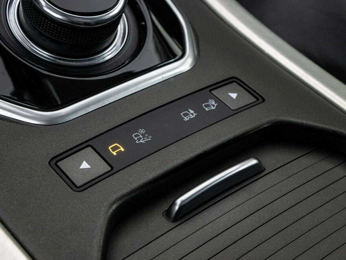 Land Rover Range Rover Evoque с пробегом — 2017 год. Фото: #14