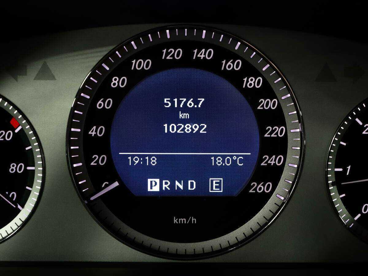 Mercedes-Benz GLK-Класс с пробегом — 2012 год. Фото: #17