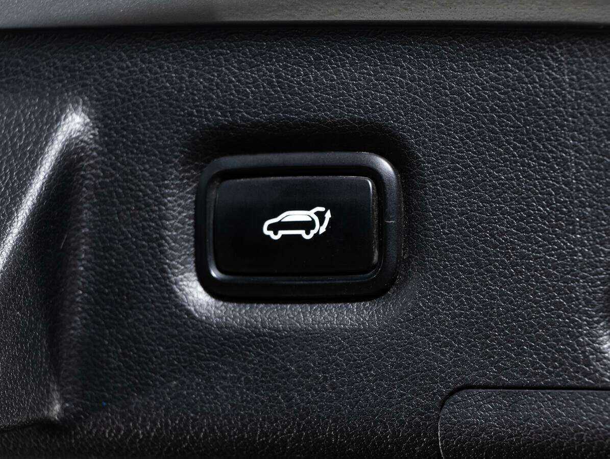 Hyundai Santa Fe с пробегом — 2019 год. Фото: #22