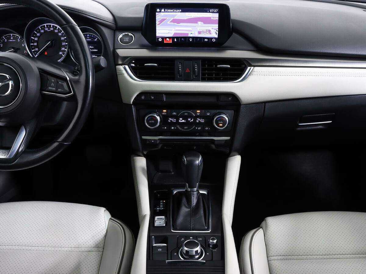 Mazda 6 с пробегом — 2018 год. Фото: #14