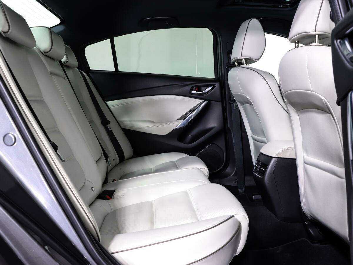 Mazda 6 с пробегом — 2018 год. Фото: #17
