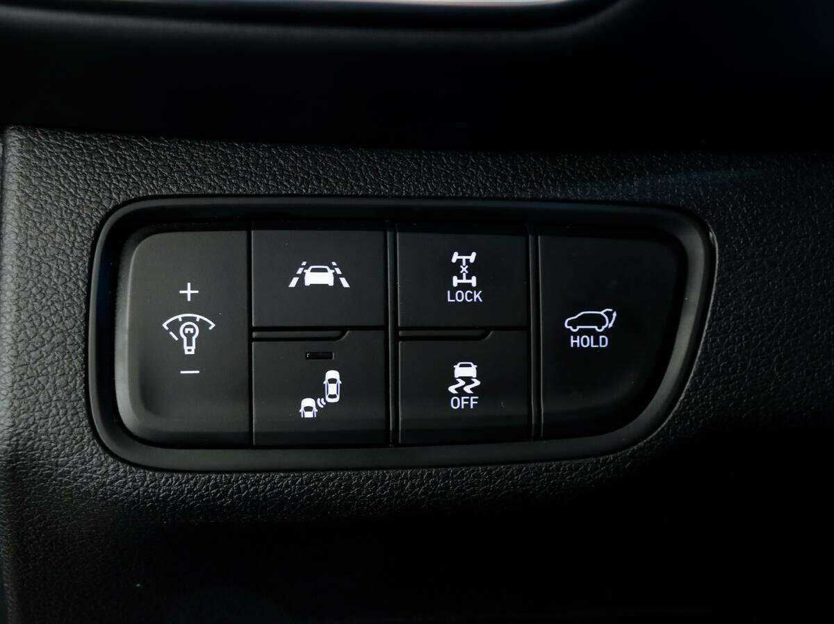 Hyundai Santa Fe с пробегом — 2018 год. Фото: #12