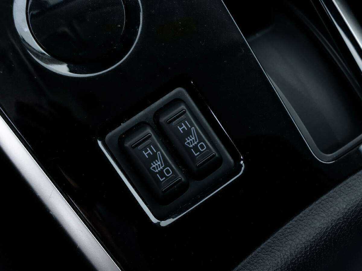 Mitsubishi Outlander с пробегом — 2021 год. Фото: #11