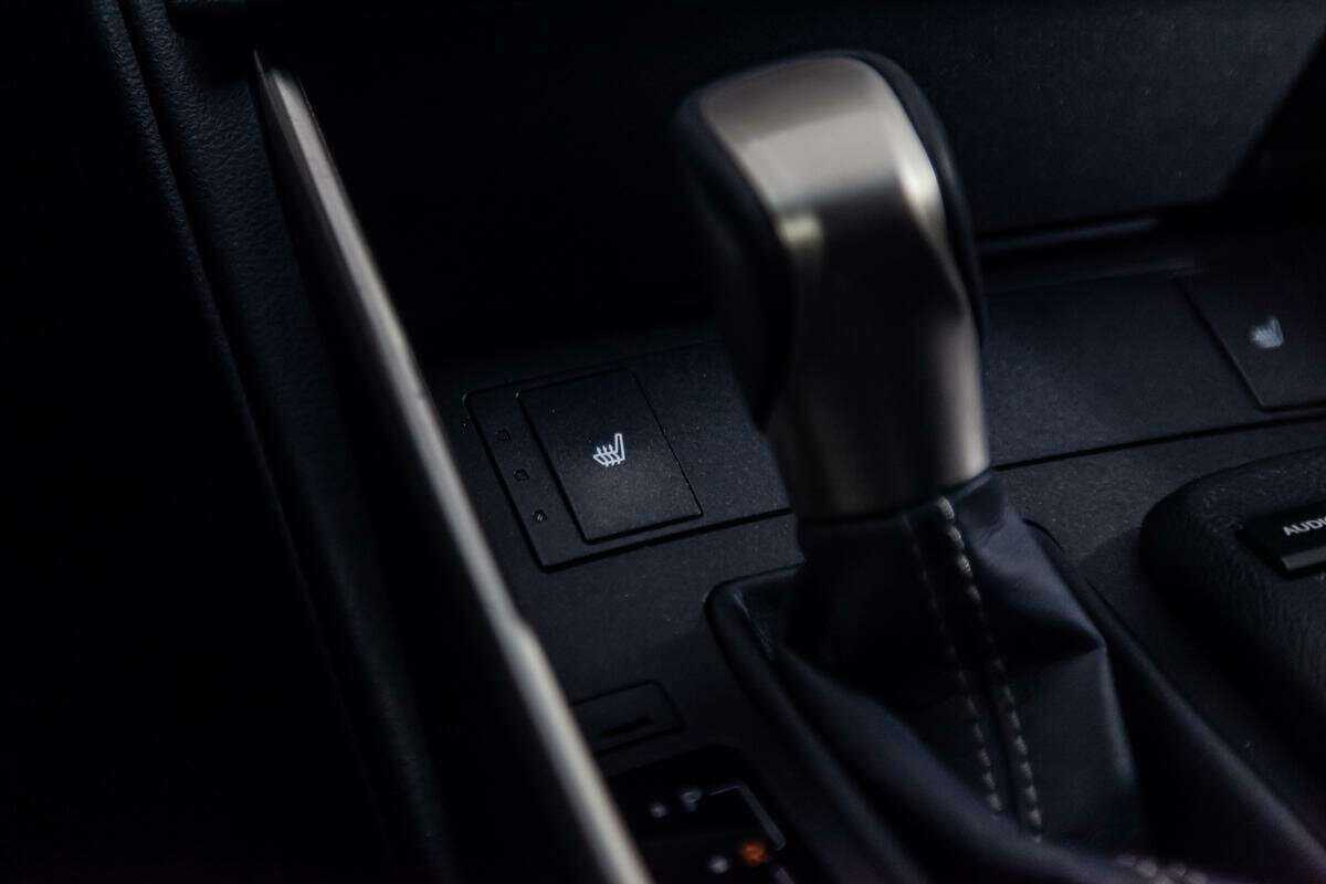 Lexus IS с пробегом — 2014 год. Фото: #21