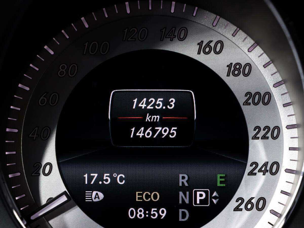 Mercedes-Benz GLK-Класс с пробегом — 2014 год. Фото: #16