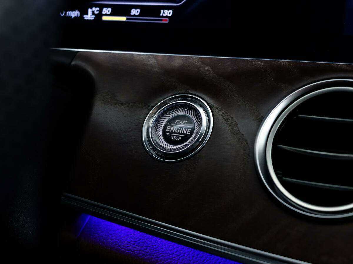 Mercedes-Benz E-Класс с пробегом — 2016 год. Фото: #17