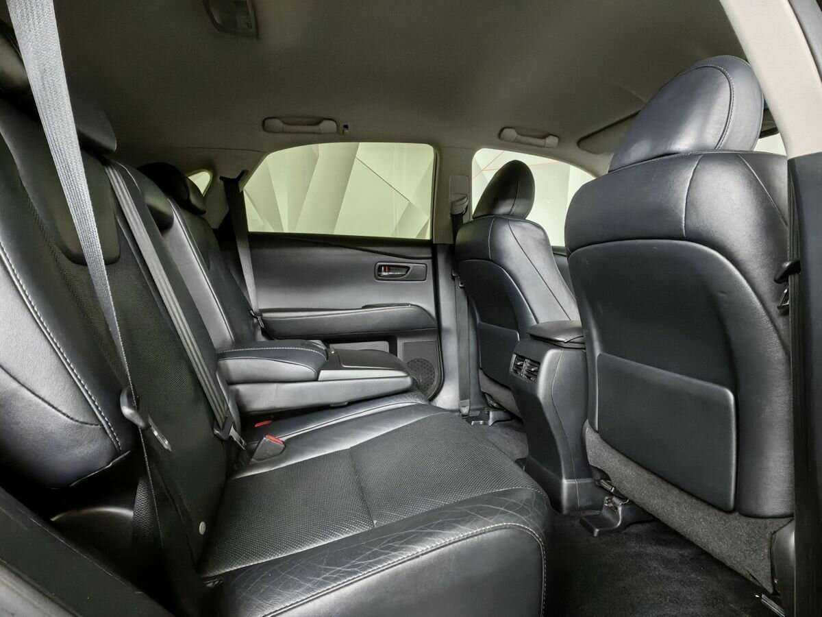 Lexus RX с пробегом — 2012 год. Фото: #11