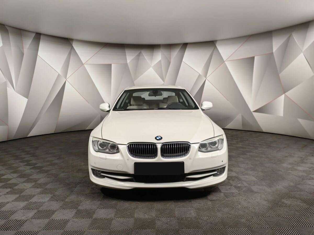 BMW 3 серии с пробегом — 2012 год. Фото: #6